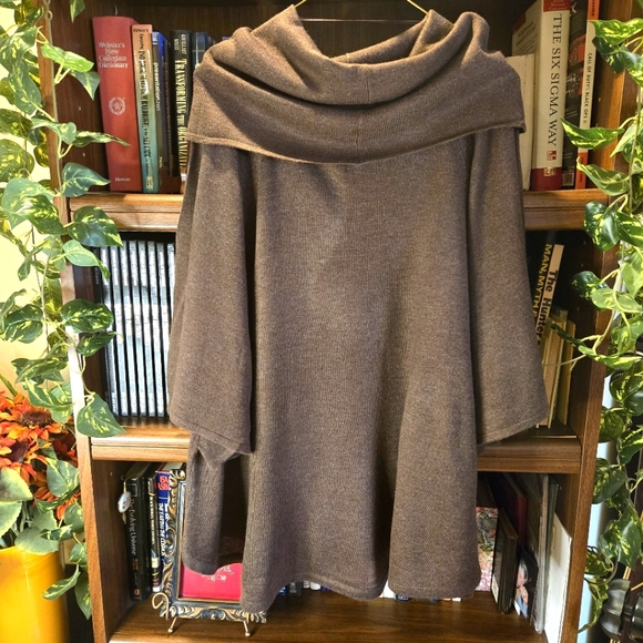 NWOTs, Inc. International Grey 3/4 Dolman Sleeve Cowl Neck Sweater Size XL - Picture 1 of 14